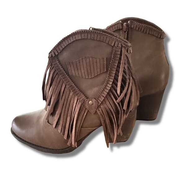Pierre Dumas Women's Brown Fringe Block Heel Ankle Boots Western Size 6 - Picture 4 of 9